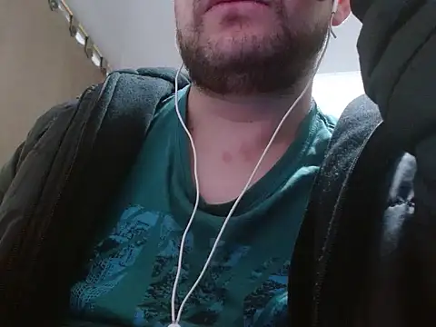 Snapshot of camiloking1720 chatting on December 2, 2025, 4:07 am camiloking1720 online show from December 2, 2025, 4:07 am