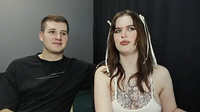 Snapshot of Pinku_kitsune chatting on February 15, 2025, 5:28 pm Pinku kitsune online show from February 15, 2025, 5:28 pm