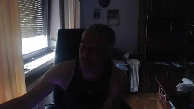 JohnnyD80 online show from June 17, 2026, 5:58 pm