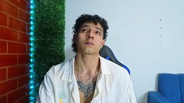 Demitryo online show from April 13, 2026, 4:29 am