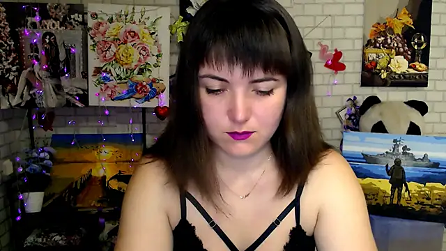 Darina M  online show from November 25, 2025, 4:23 am