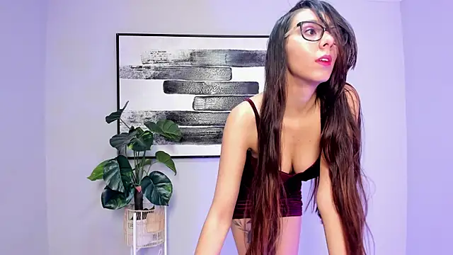 Snapshot of luna_willians chatting on January 25, 2025, 12:05 pm luna willians online show from January 25, 2025, 12:05 pm