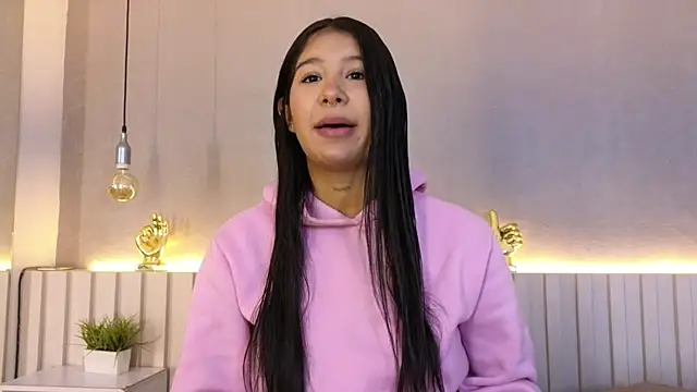 Snapshot of Aida_moreno chatting on March 11, 2026, 11:38 am Aida moreno online show from March 11, 2026, 11:38 am