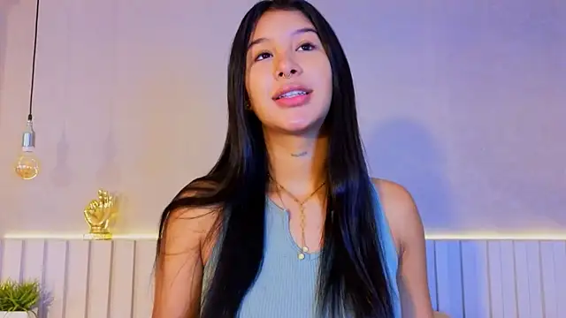 Snapshot of Aida_moreno chatting on March 24, 2026, 11:59 am Aida moreno online show from March 24, 2026, 11:59 am