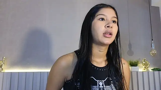 Snapshot of Aida_moreno chatting on April 2, 2026, 11:08 am Aida moreno online show from April 2, 2026, 11:08 am
