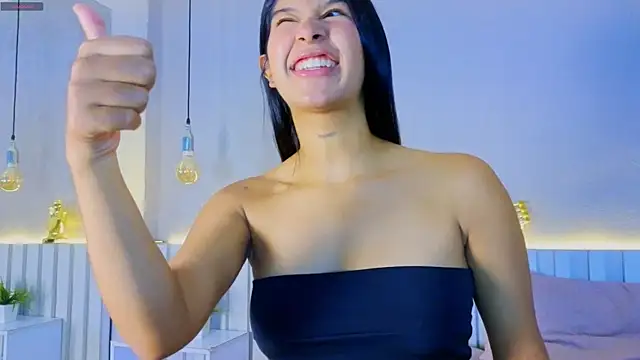 Snapshot of Aida_moreno chatting on April 5, 2026, 12:02 pm Aida moreno online show from April 5, 2026, 12:02 pm