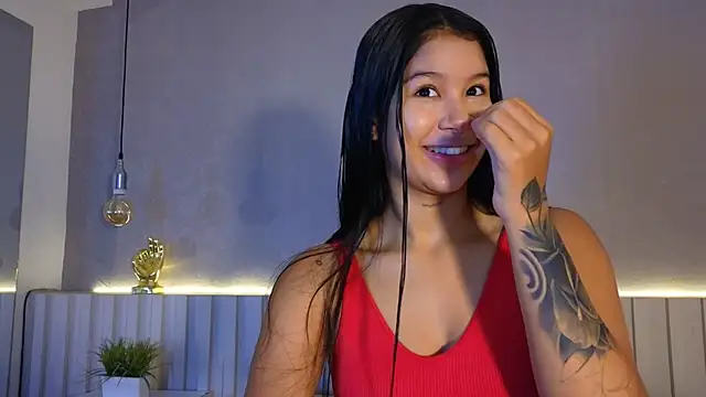 Snapshot of Aida_moreno chatting on April 16, 2026, 12:06 pm Aida moreno online show from April 16, 2026, 12:06 pm