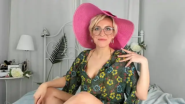 SakuFox online show from January 24, 2025, 3:00 am