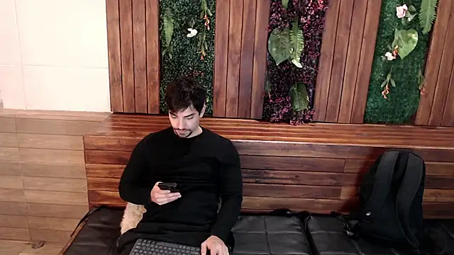 Snapshot of Ian_Daviz chatting on October 4, 2025, 11:52 am Ian Daviz online show from October 4, 2025, 11:52 am