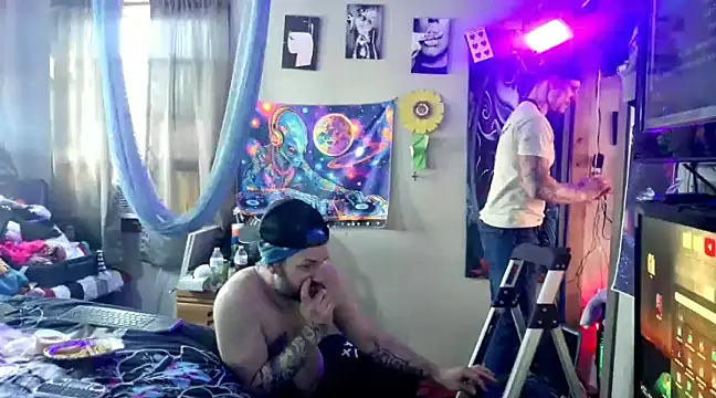 KRYZTALYNXXX online show from February 17, 2025, 7:42 pm