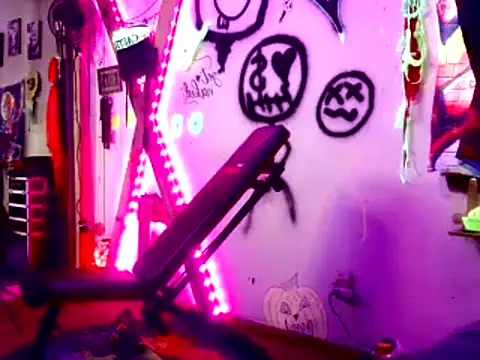 KRYZTALYNXXX online show from February 27, 2025, 5:36 pm