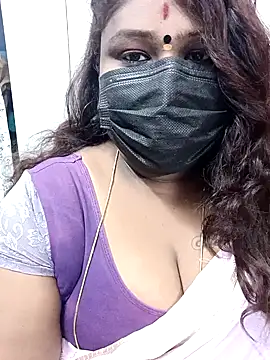 Snapshot of simran21 chatting on January 17, 2025, 7:27 pm simran21 online show from January 17, 2025, 7:27 pm