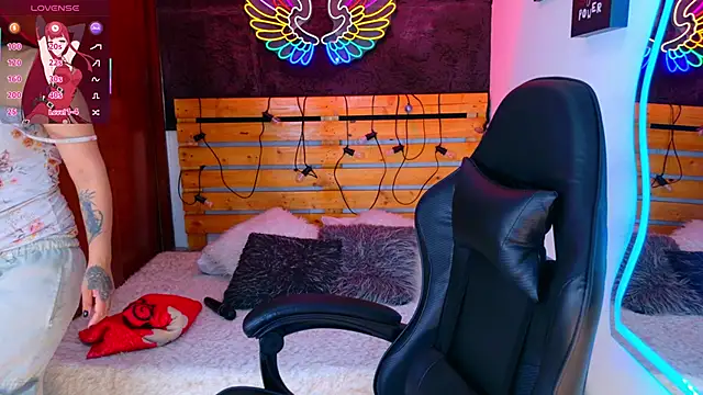 meghan nill online show from April 10, 2026, 3:01 am