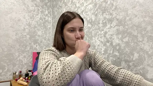 AnneBall online show from December 20, 2024, 1:54 pm