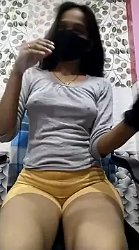 Snapshot of Kashish_18 chatting on December 24, 2024, 6:33 am Kashish 18 online show from December 24, 2024, 6:33 am