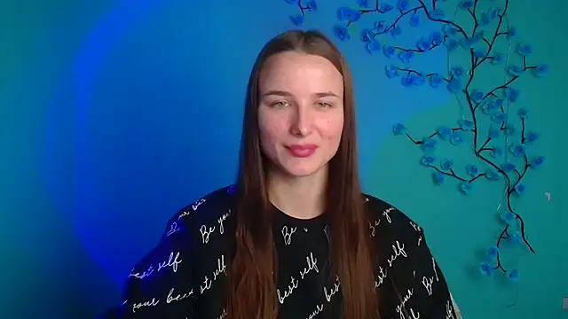 Eva Janee online show from April 6, 2026, 5:41 am