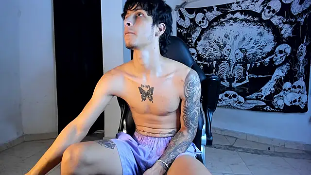 Snakebutterfly online show from February 23, 2026, 7:06 am