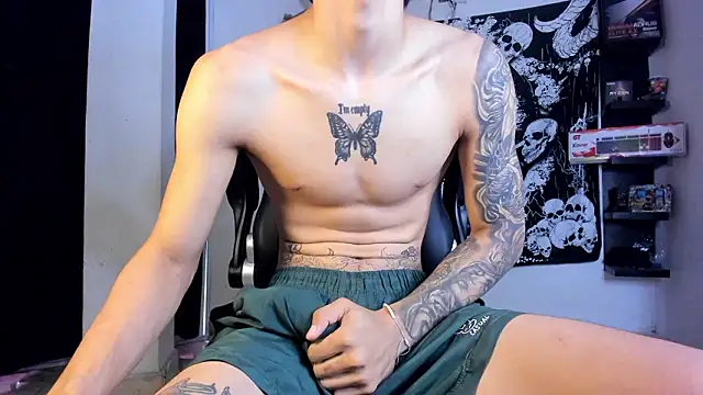 Snakebutterfly online show from March 4, 2026, 3:18 pm