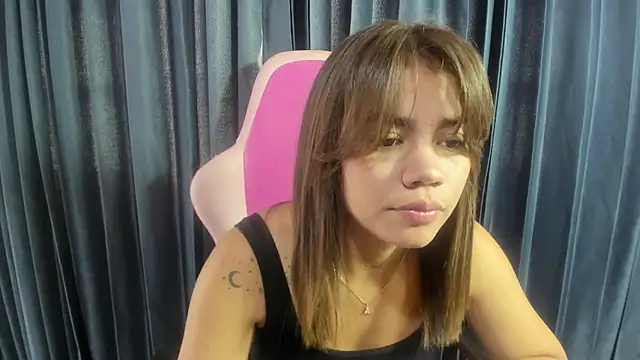 Snapshot of Gissel_Angel chatting on January 25, 2025, 6:24 pm Gissel Angel online show from January 25, 2025, 6:24 pm