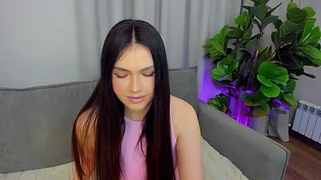 sexyangeloux online show from April 12, 2026, 7:52 pm