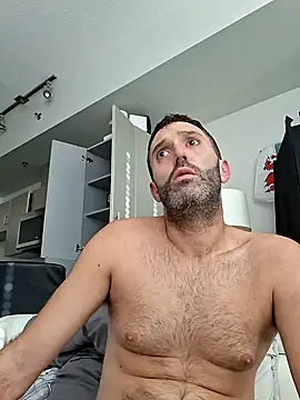 Snapshot of longthicknslick chatting on October 15, 2025, 3:34 pm longthicknslick online show from October 15, 2025, 3:34 pm