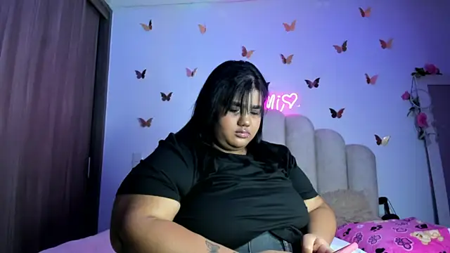 NaomiAsha online show from November 29, 2025, 12:46 am