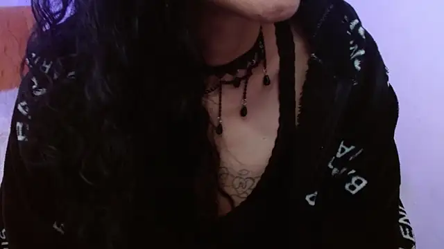 Snapshot of AlexandraJones_ chatting on February 7, 2025, 9:47 am AlexandraJones online show from February 7, 2025, 9:47 am