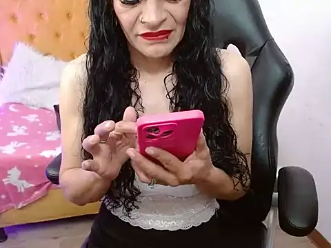 Snapshot of AlexandraJones_ chatting on February 25, 2025, 3:42 am AlexandraJones online show from February 25, 2025, 3:42 am