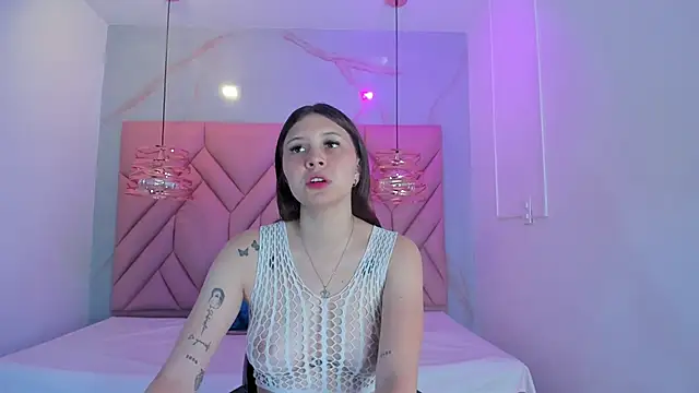 AngelaaCute  online show from April 22, 2026, 12:07 pm