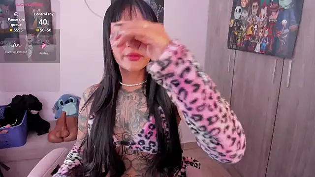 Snapshot of Sweet-bunny1 chatting on June 2, 2026, 2:52 pm Sweet-bunny1 online show from June 2, 2026, 2:52 pm