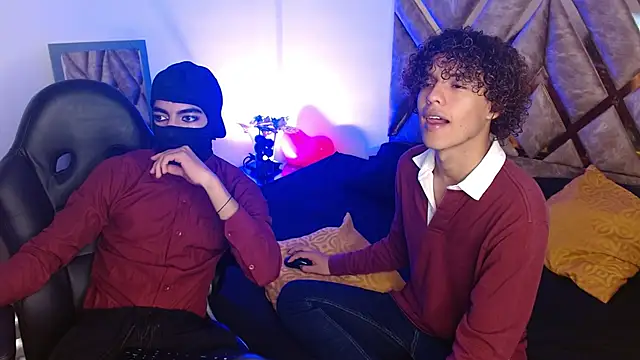 Snapshot of nickolas_moon chatting on February 22, 2025, 6:52 pm nickolas moon online show from February 22, 2025, 6:52 pm