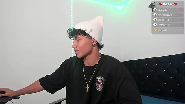 Snapshot of _diegsz_ chatting on March 19, 2025, 4:02 pm diegsz online show from March 19, 2025, 4:02 pm