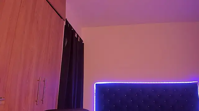 Snapshot of _diegsz_ chatting on April 1, 2026, 11:55 am diegsz online show from April 1, 2026, 11:55 am