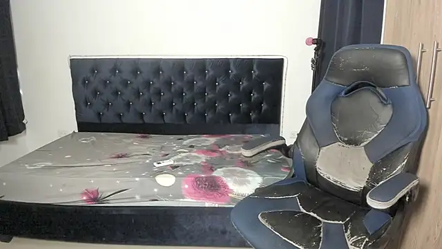 Snapshot of _diegsz_ chatting on April 10, 2026, 1:27 pm diegsz online show from April 10, 2026, 1:27 pm