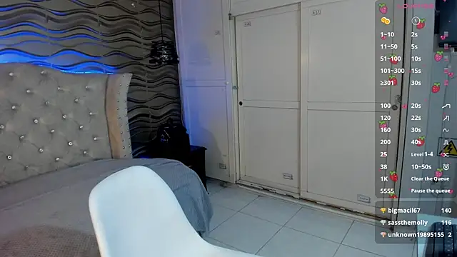 meraki fraise online show from January 25, 2025, 1:32 am