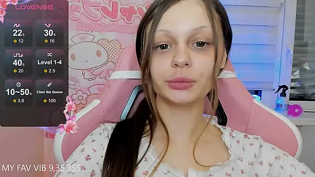 Snapshot of shy_melony chatting on February 7, 2026, 4:43 pm shy melony online show from February 7, 2026, 4:43 pm