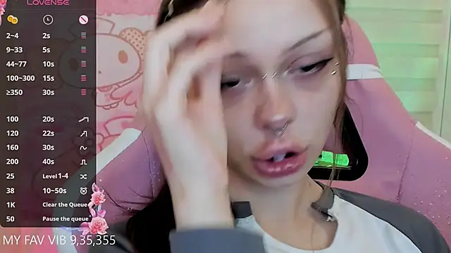 Snapshot of shy_melony chatting on February 23, 2026, 2:47 pm shy melony online show from February 23, 2026, 2:47 pm