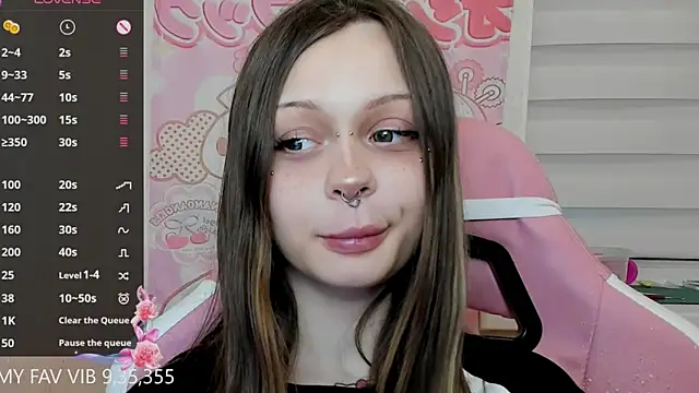 Snapshot of shy_melony chatting on February 27, 2026, 11:54 am shy melony online show from February 27, 2026, 11:54 am