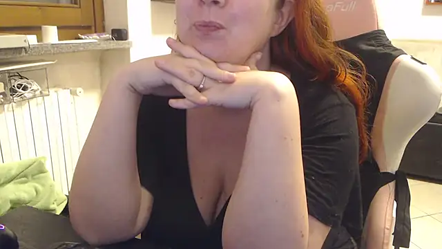 Snapshot of valerysexy chatting on September 25, 2025, 9:51 pm valerysexy online show from September 25, 2025, 9:51 pm