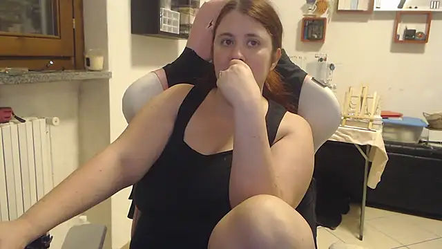 Snapshot of valerysexy chatting on October 14, 2025, 9:04 pm valerysexy online show from October 14, 2025, 9:04 pm