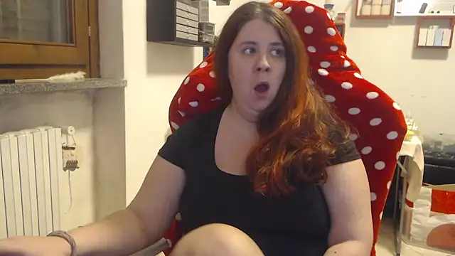 Snapshot of valerysexy chatting on November 10, 2025, 9:36 pm valerysexy online show from November 10, 2025, 9:36 pm