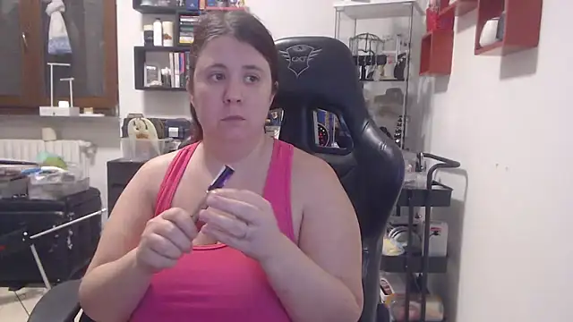 Snapshot of valerysexy chatting on December 22, 2025, 9:45 pm valerysexy online show from December 22, 2025, 9:45 pm