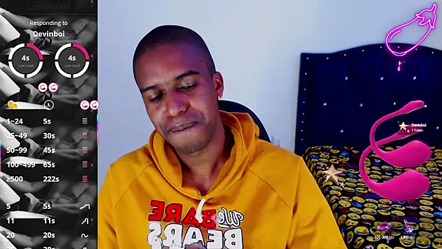 mrjhon26 online show from March 13, 2025, 8:43 pm