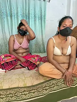 Snapshot of Desi_Best_Anal chatting on February 28, 2026, 4:30 pm Desi Best Anal online show from February 28, 2026, 4:30 pm