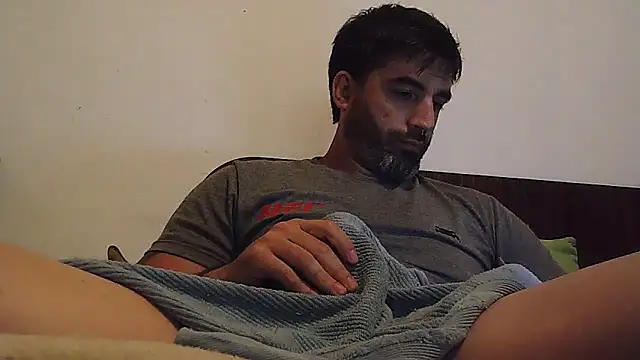 ozzypsico13 online show from September 23, 2025, 2:14 am