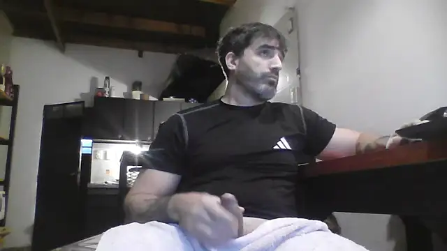 ozzypsico13 online show from June 1, 2026, 4:09 pm