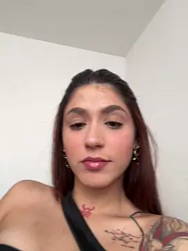 Snapshot of AnnyCherry_ chatting on April 25, 2026, 8:06 pm AnnyCherry online show from April 25, 2026, 8:06 pm