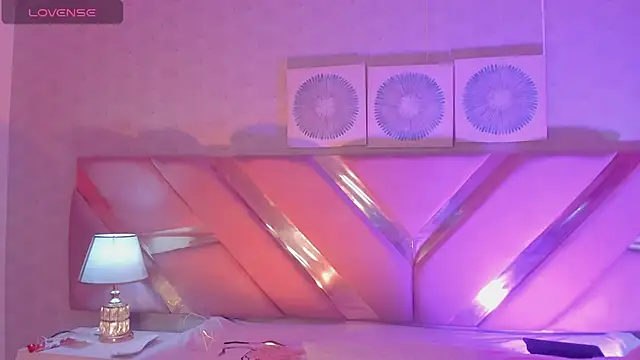 Ari sunshine  online show from December 22, 2024, 5:45 am