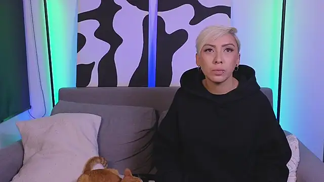 Snapshot of jane_hart_ chatting on January 8, 2025, 2:35 am jane hart  online show from January 8, 2025, 2:35 am