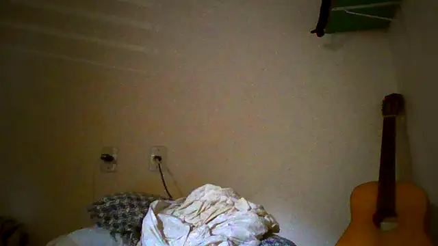 Snapshot of couplemilk chatting on February 1, 2026, 9:35 pm couplemilk online show from February 1, 2026, 9:35 pm